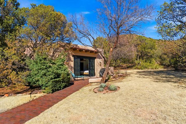 3881 Old Santa Fe Trail, Santa Fe, NM 87505