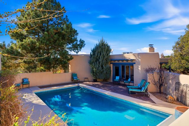 3881 Old Santa Fe Trail, Santa Fe, NM 87505