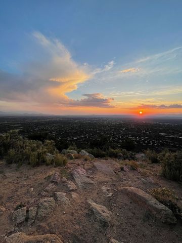 3881 Old Santa Fe Trail, Santa Fe, NM 87505