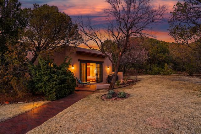 3881 Old Santa Fe Trail, Santa Fe, NM 87505