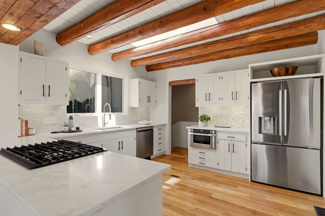 3881 Old Santa Fe Trail, Santa Fe, NM 87505