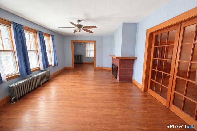 12 Coolidge Street, Hartford, CT 06106