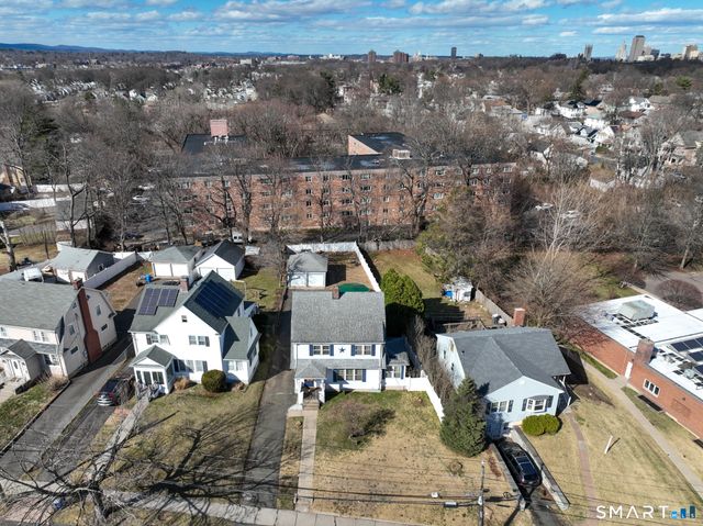 12 Coolidge Street, Hartford, CT 06106