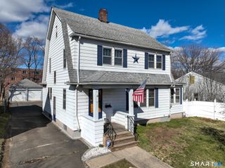 12 Coolidge Street, Hartford, CT 06106