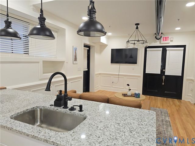 212 E Clay St Unit#UB1, Richmond, VA 23219