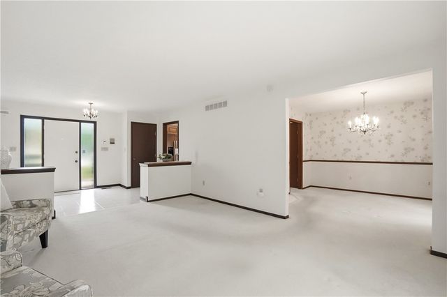 354 Shadywood Drive, Clayton, OH 45415