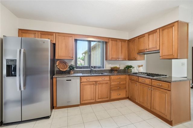 354 Shadywood Drive, Clayton, OH 45415