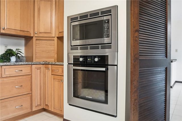 354 Shadywood Drive, Clayton, OH 45415
