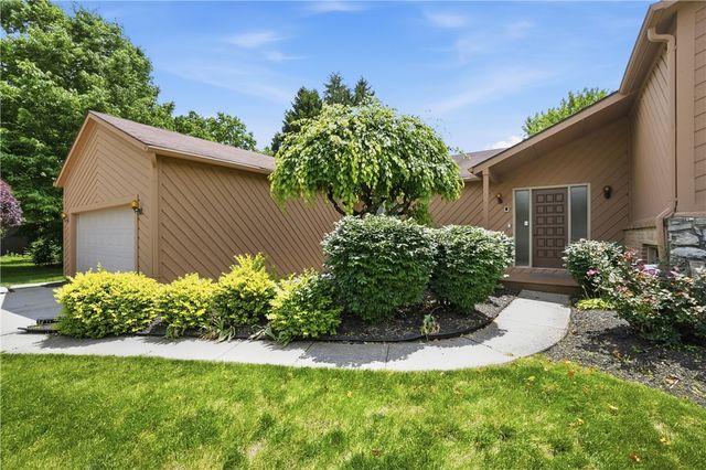 354 Shadywood Drive, Clayton, OH 45415