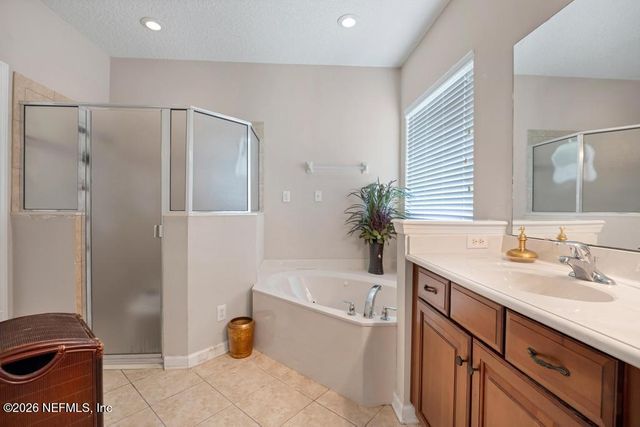 2008 STABLE GATE Lane, Orange Park, FL 32065