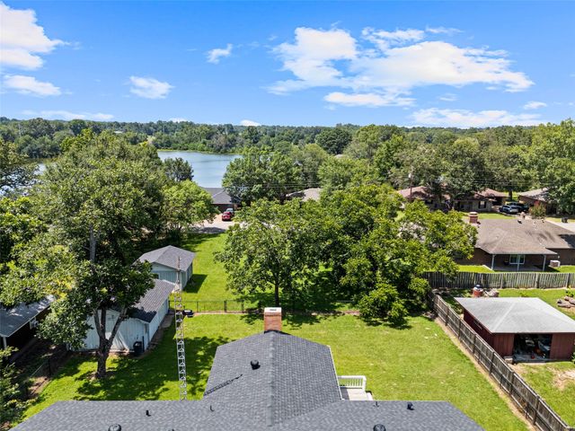 320 Nuss Drive, Mineola, TX 75773