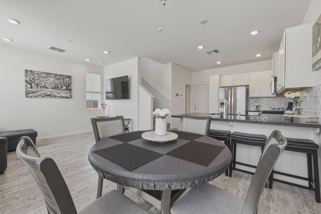 1180 Julia Circle, Hollister, CA 95023