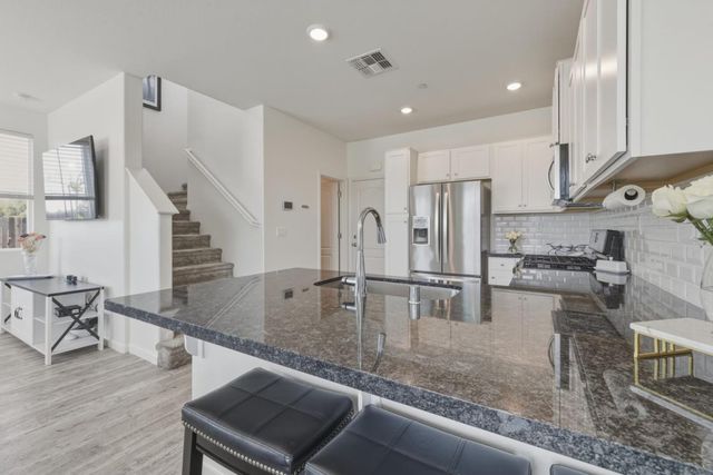 1180 Julia Circle, Hollister, CA 95023