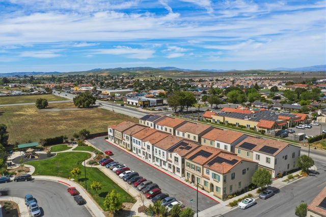 1180 Julia Circle, Hollister, CA 95023