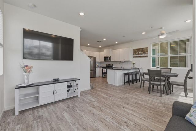 1180 Julia Circle, Hollister, CA 95023