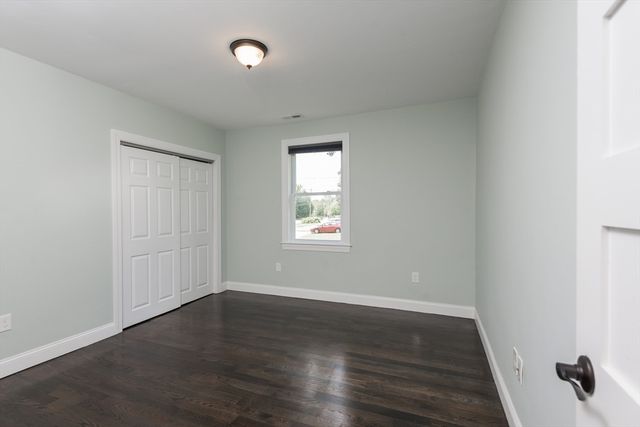 398 Plymouth St, Bridgewater, MA 02324