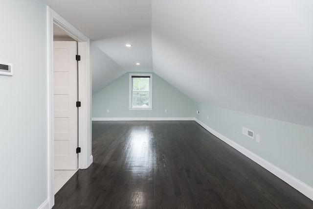 398 Plymouth St, Bridgewater, MA 02324