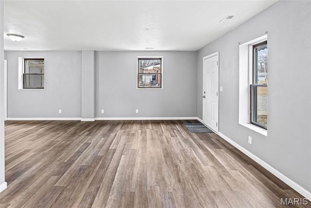 732 E Adams Street, Belleville, IL 62220