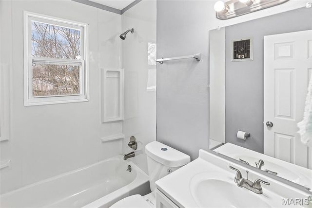 732 E Adams Street, Belleville, IL 62220