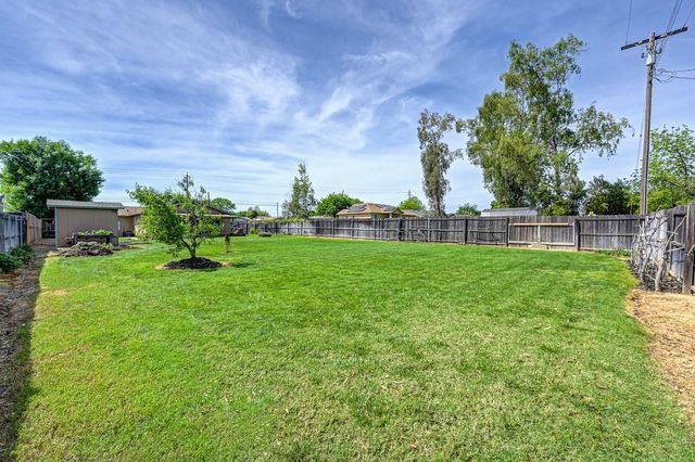 5728 10th St, Sheridan, CA 95681