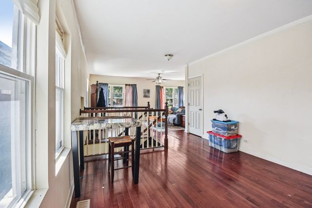 7635 S Michigan Avenue, Chicago, IL 60619