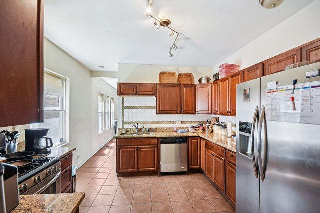 7635 S Michigan Avenue, Chicago, IL 60619