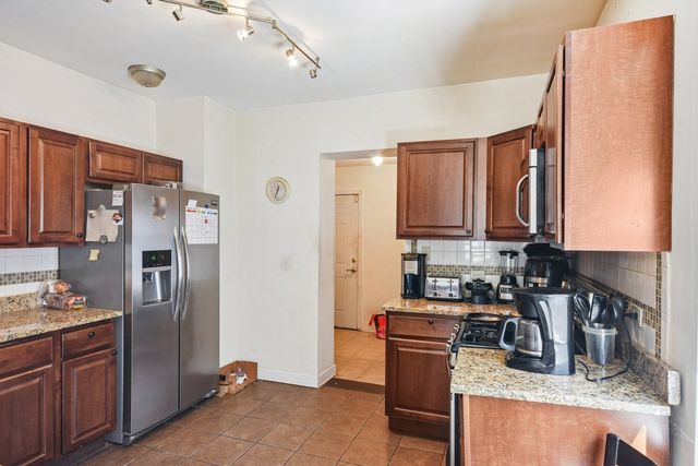 7635 S Michigan Avenue, Chicago, IL 60619