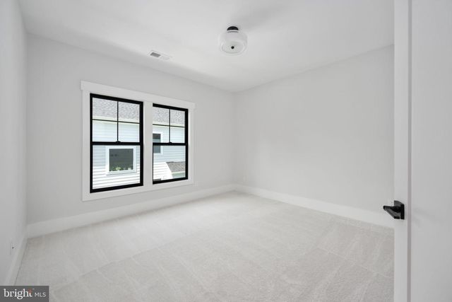 8650 MCHENRY ST, Vienna, VA 22180