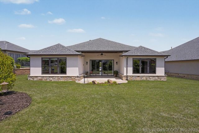 1122 W 84th Place S, Tulsa, OK 74132