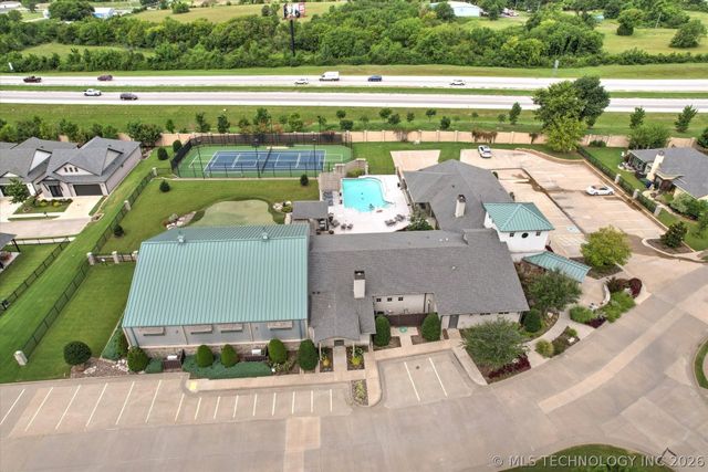 1122 W 84th Place S, Tulsa, OK 74132
