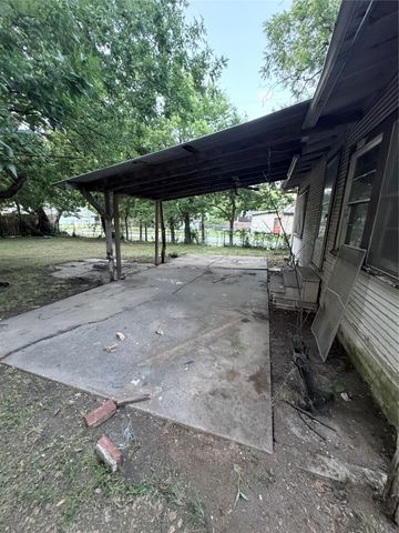 1430 W 1st Avenue, Corsicana, TX 75110