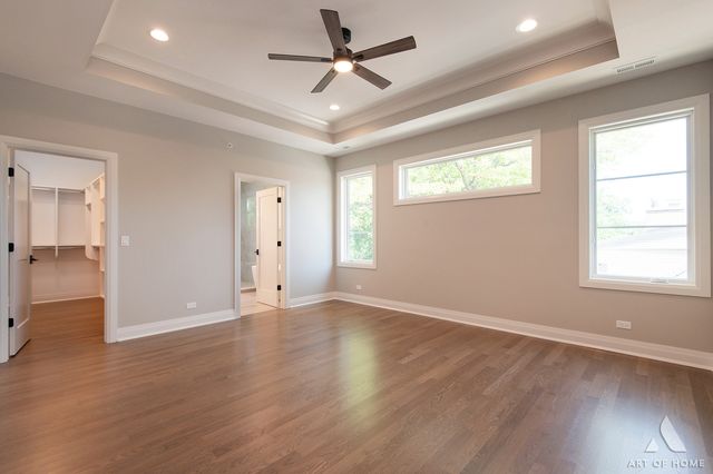 246 Holmes Avenue, Clarendon Hills, IL 60514
