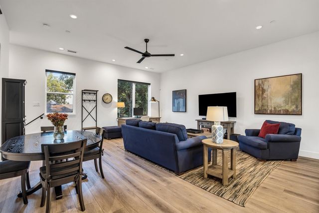 2210 Shea Road 102, Dallas, TX 75235