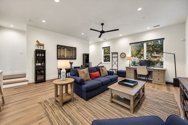 2210 Shea Road 102, Dallas, TX 75235