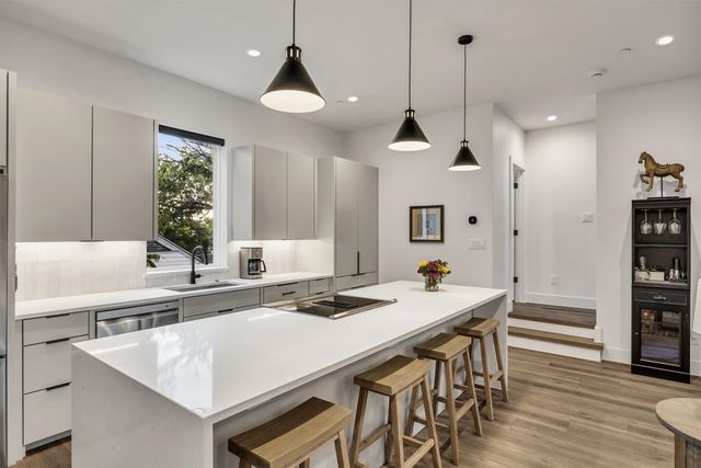 2210 Shea Road 102, Dallas, TX 75235