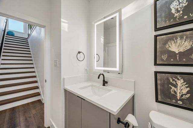 2210 Shea Road 102, Dallas, TX 75235