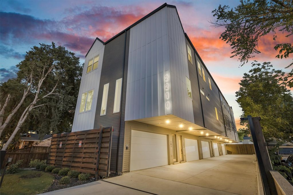 2210 Shea Road 102, Dallas, TX 75235