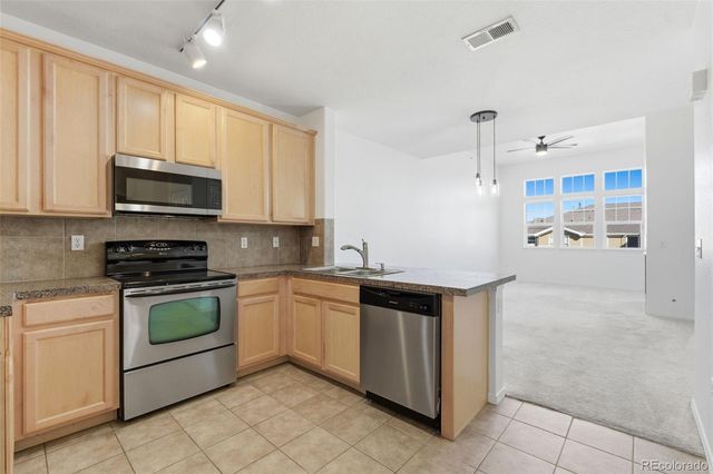 15460 Canyon Gulch Lane 304, Englewood, CO 80112