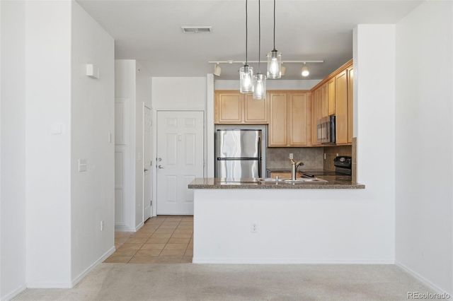 15460 Canyon Gulch Lane 304, Englewood, CO 80112