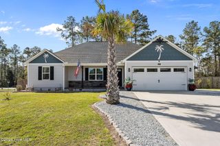 284 Breakwater Drive, Sneads Ferry, NC 28460