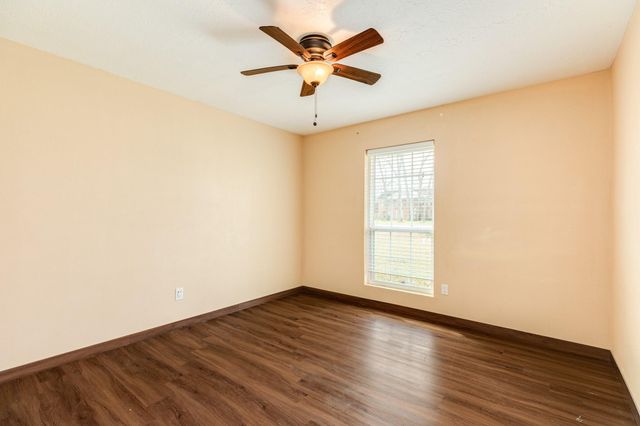 400 Pecan Estates Road C616R, Angleton, TX 77515