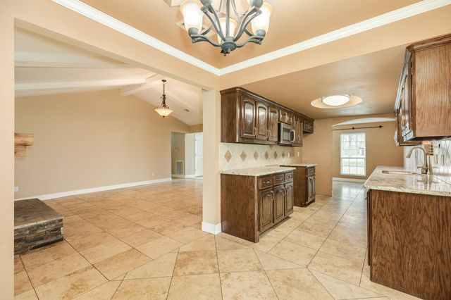 400 Pecan Estates Road C616R, Angleton, TX 77515