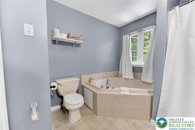2330 Southridge Drive, Price Twp, PA 18302