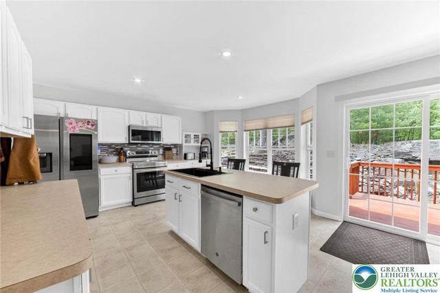 2330 Southridge Drive, Price Twp, PA 18302