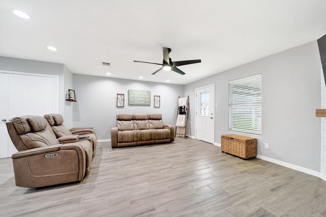 103 Avery Lane, Fate, TX 75189