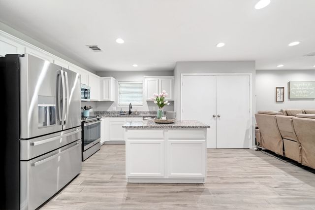 103 Avery Lane, Fate, TX 75189