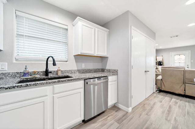 103 Avery Lane, Fate, TX 75189