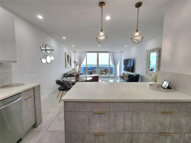 3505 S Ocean Drive PENTHOUSE 1502, Hollywood, FL 33019
