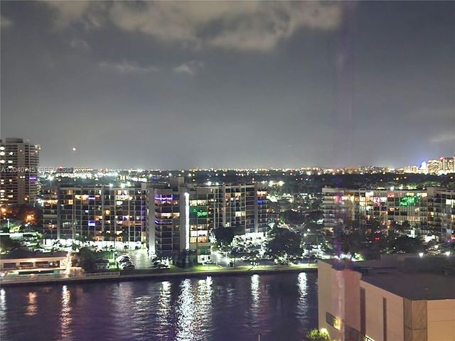 3505 S Ocean Drive PENTHOUSE 1502, Hollywood, FL 33019