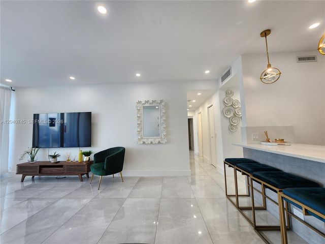 3505 S Ocean Drive PENTHOUSE 1502, Hollywood, FL 33019